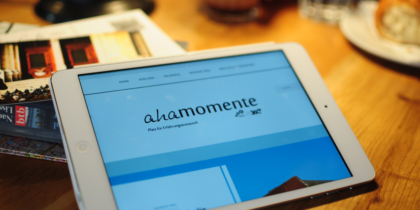 aha Blog wird auf einem Tablet angezeigt