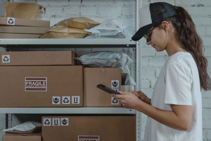 Ferialjob als Paketzustellerin