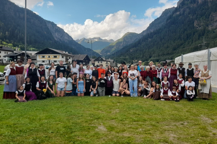 Foto von einer Jugendgruppe